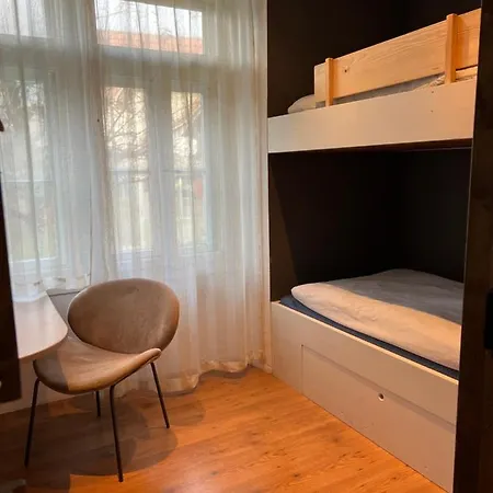 Peaceful Lakeside With Garden And Parking - Mignon Apartamento Bönigen